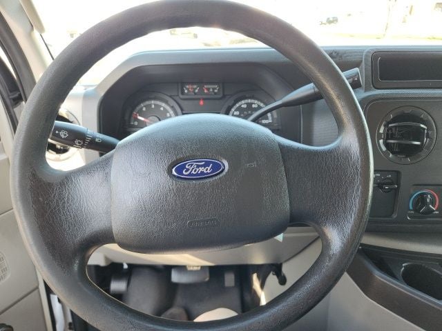 2016 Ford E-350SD Base Cutaway