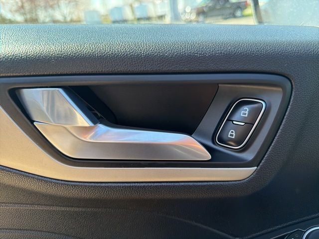 2021 Ford Escape Hybrid SE