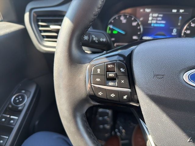 2021 Ford Escape Hybrid SE