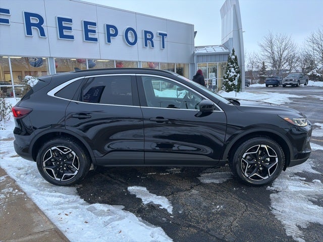 2026 Ford Escape Platinum