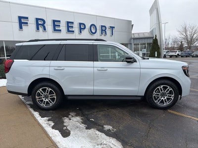 2025 Ford Expedition Active
