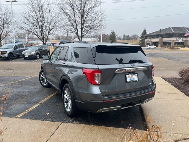 2023 Ford Explorer XLT