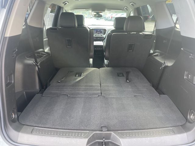 2023 GMC Acadia SLT - Photo 11