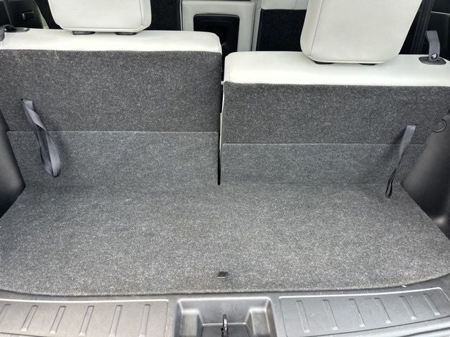 2023 Mitsubishi Outlander Base