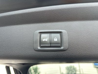 2023 Mitsubishi Outlander Base