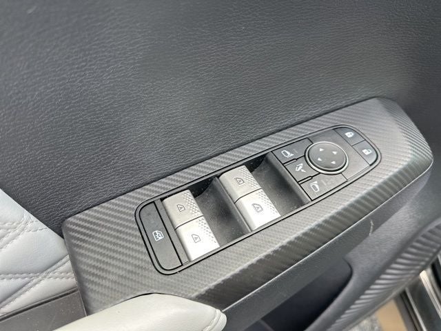 2023 Mitsubishi Outlander Base