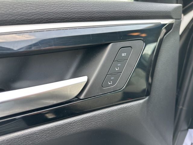 2023 Mitsubishi Outlander Base