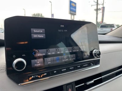 2023 Mitsubishi Outlander Base