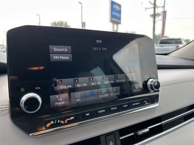 2023 Mitsubishi Outlander Base