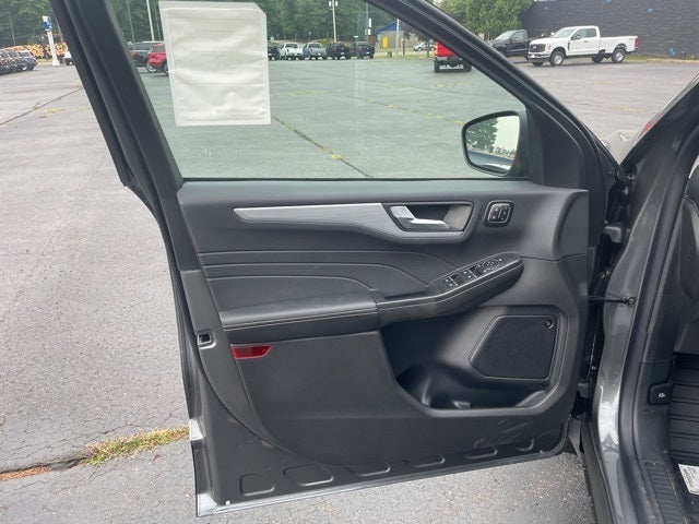 2025 Ford Escape Plug-In Hybrid Base