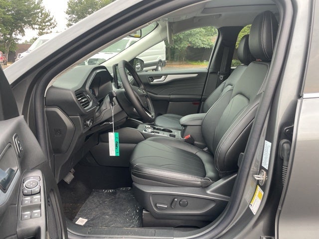 2025 Ford Escape Plug-In Hybrid Base