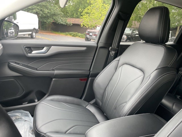 2025 Ford Escape Plug-In Hybrid Base