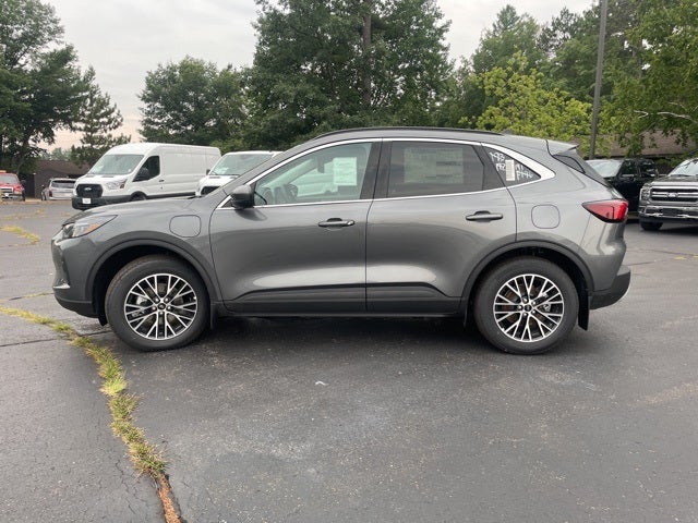 2025 Ford Escape Plug-In Hybrid Base