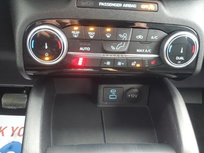 2022 Ford Escape Titanium