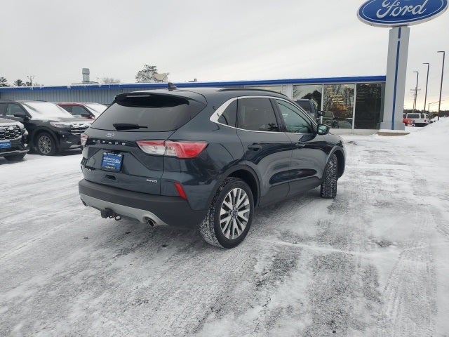 2022 Ford Escape Titanium