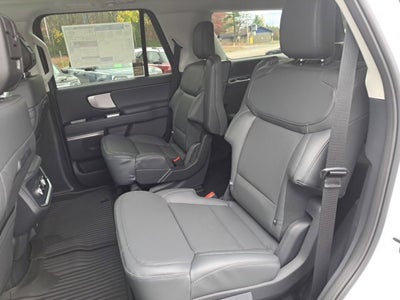 2027 Ford Expedition Active