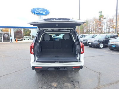 2027 Ford Expedition Active