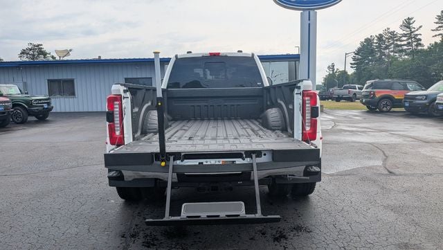 2026 Ford F-350SD Lariat DRW