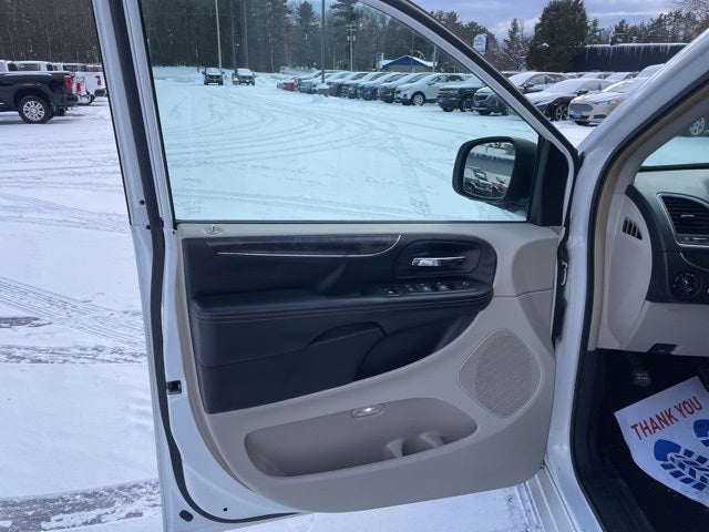 2014 Chrysler Town & Country Touring