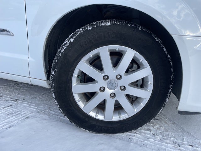 2014 Chrysler Town & Country Touring