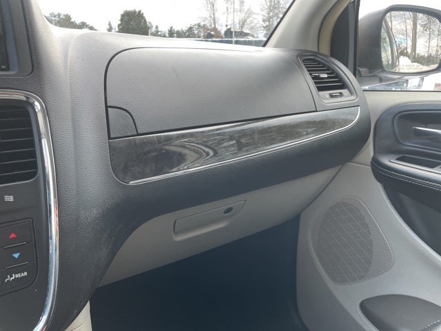 2014 Chrysler Town & Country Touring