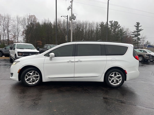 2017 Chrysler Pacifica Touring L