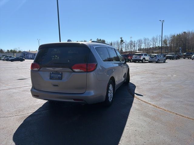 2020 Chrysler Voyager LXI