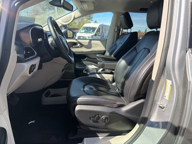 2020 Chrysler Voyager LXI