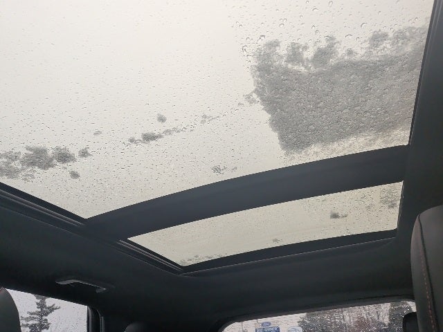 2022 Ford Edge ST Line