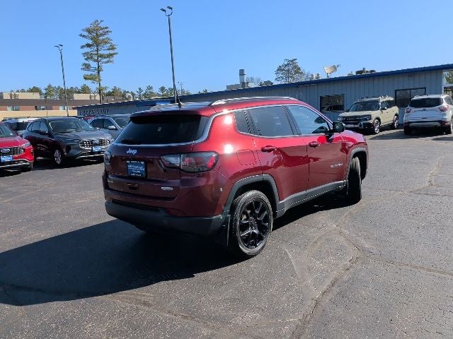 2022 Jeep Compass Latitude Lux