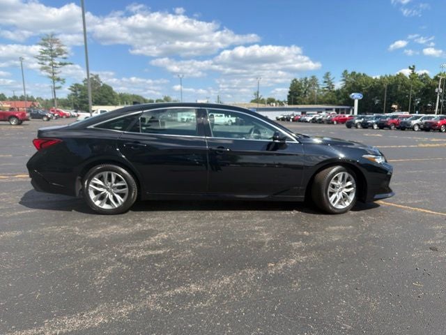 2022 Toyota Avalon XLE